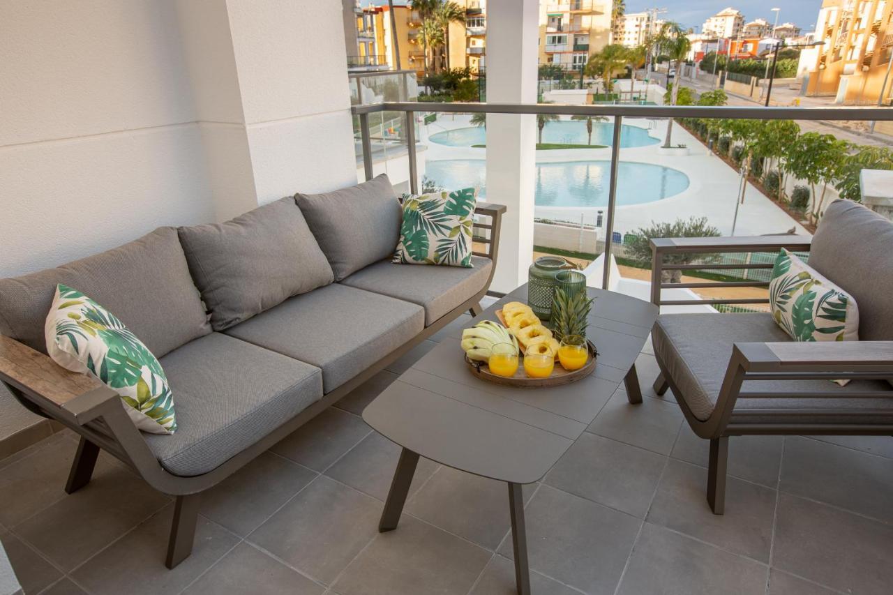 Sunny Apartment In Denia With Outdoor Swimming Pool And Garage Parking Place Included, 300M From The Sandy Beach Ngoại thất bức ảnh