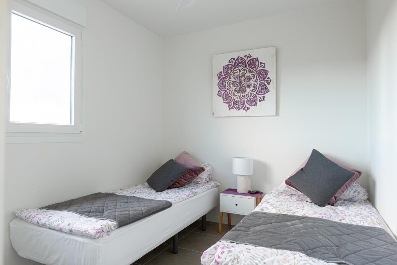 Sunny Apartment In Denia With Outdoor Swimming Pool And Garage Parking Place Included, 300M From The Sandy Beach Ngoại thất bức ảnh