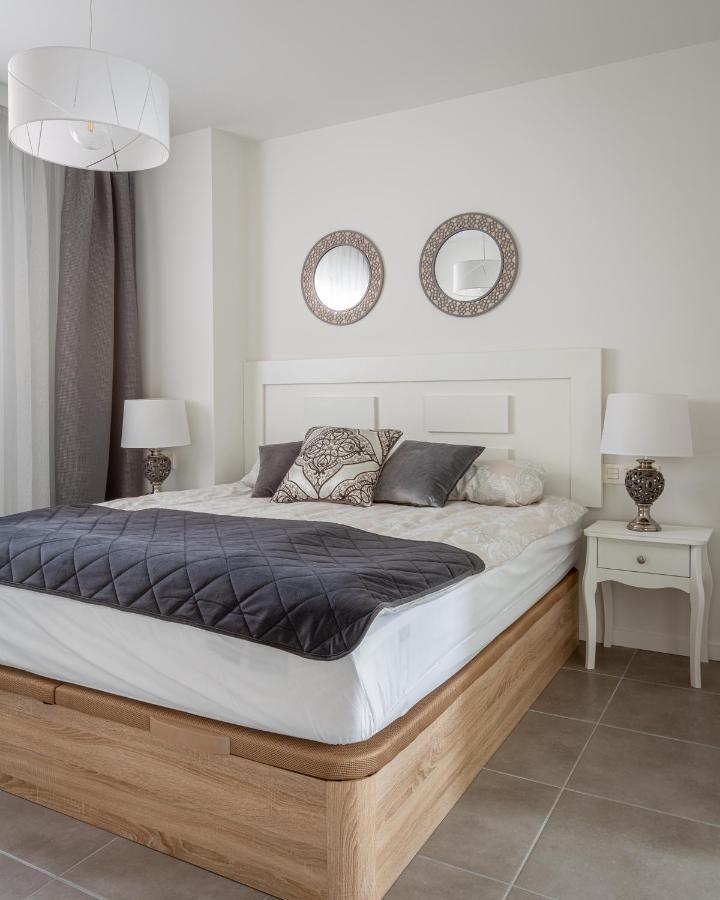 Sunny Apartment In Denia With Outdoor Swimming Pool And Garage Parking Place Included, 300M From The Sandy Beach Ngoại thất bức ảnh
