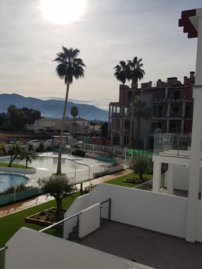 Sunny Apartment In Denia With Outdoor Swimming Pool And Garage Parking Place Included, 300M From The Sandy Beach Ngoại thất bức ảnh