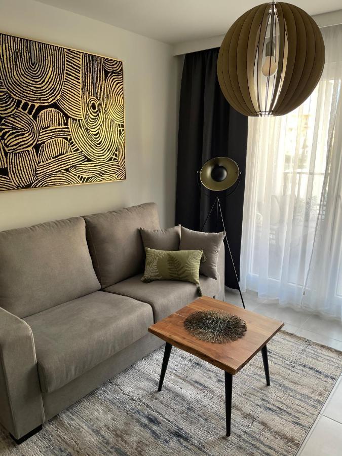 Sunny Apartment In Denia With Outdoor Swimming Pool And Garage Parking Place Included, 300M From The Sandy Beach Ngoại thất bức ảnh